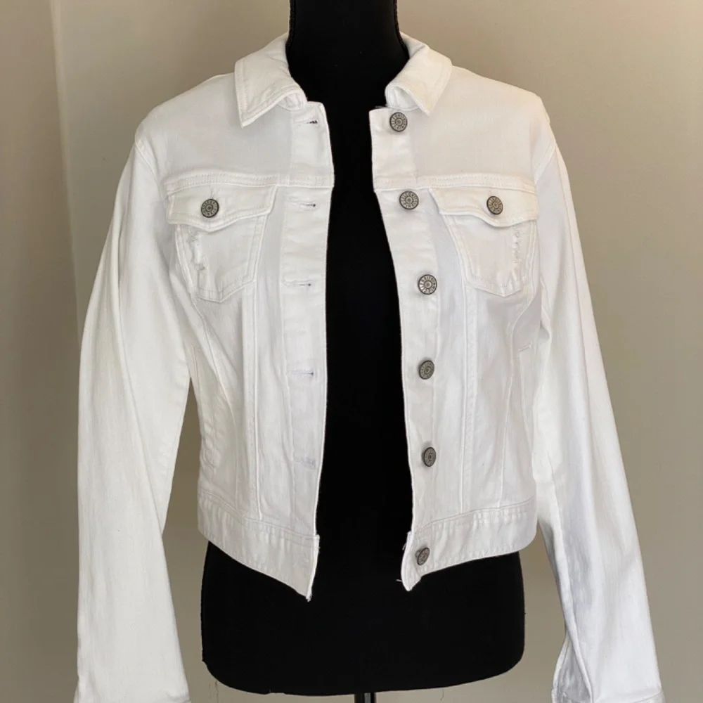 Jean Jackey - Picture 4 of 4